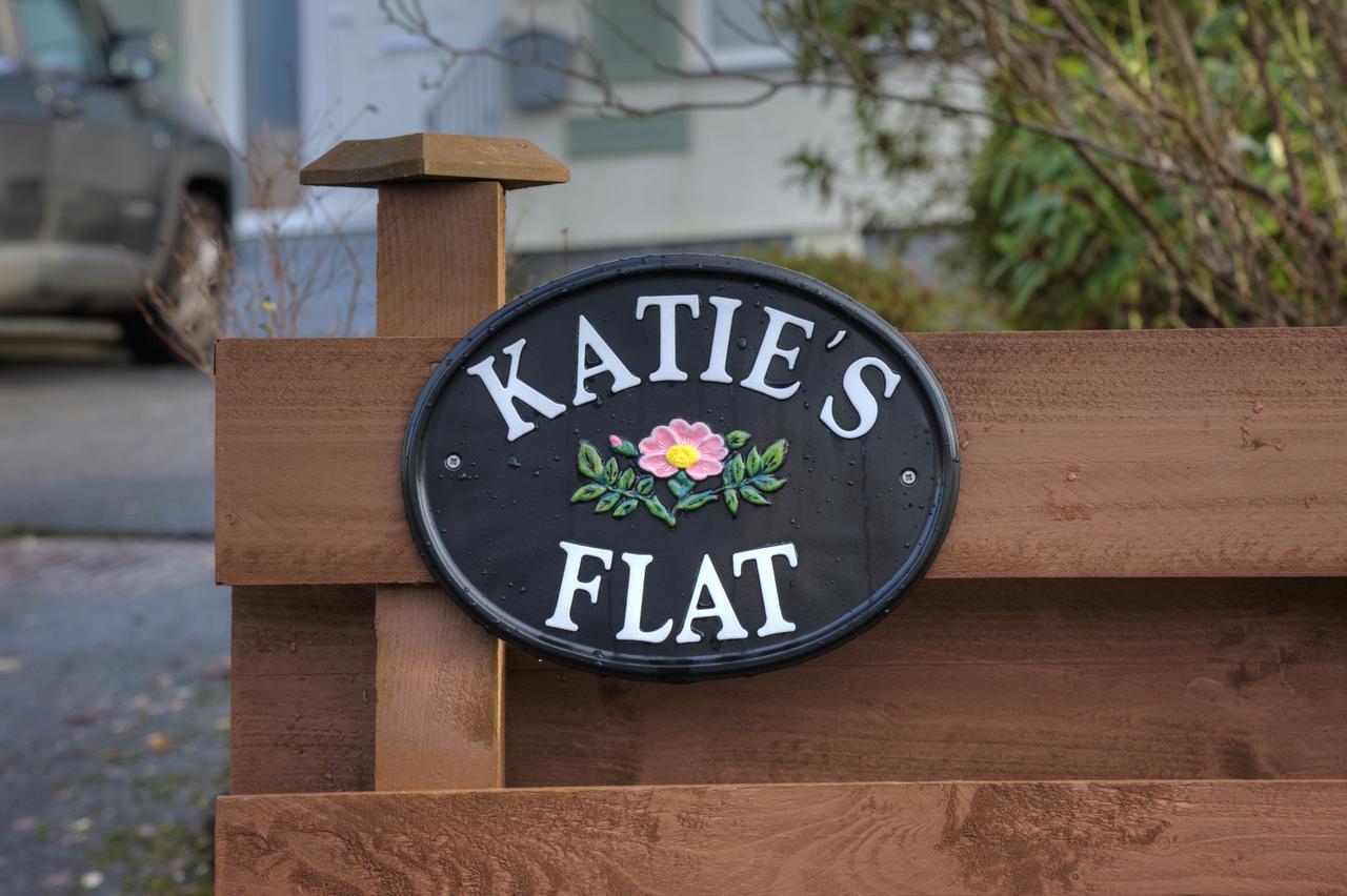 Katie'S Flat Apartment Оубън Екстериор снимка